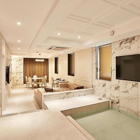 Hotel Wanted Incheon Esterno foto