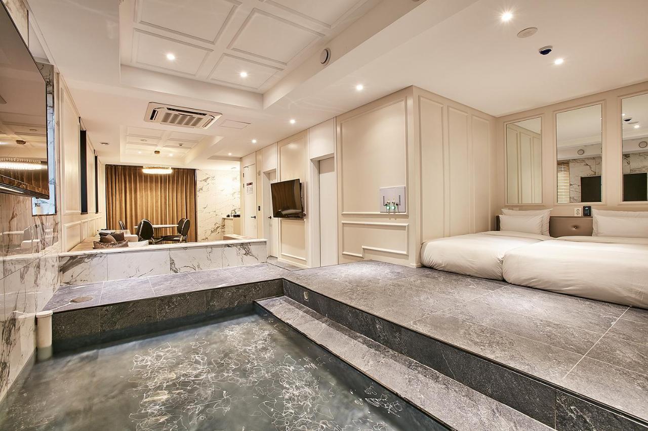 Hotel Wanted Incheon Esterno foto